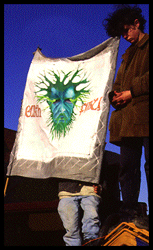 Earth First activists. Copyright: Adrian Harris.